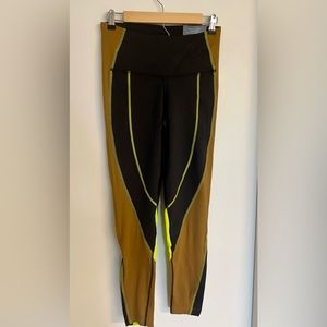 New with Tags (NWT) Reebok Lux High Rise Leggings Medium